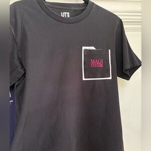 Uniqlo Mens UT Magi System Short Sleeve Crew Neck Graphic Print Black T Shirt